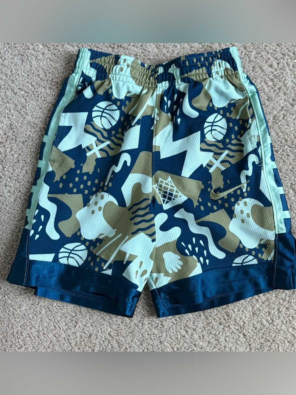 Big Boys' Dri-FIT Elite Basketball Shorts (Alligator/Valerian Blue) size M